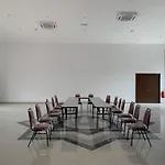 Capital O 90756 Cara Hulu Hotel